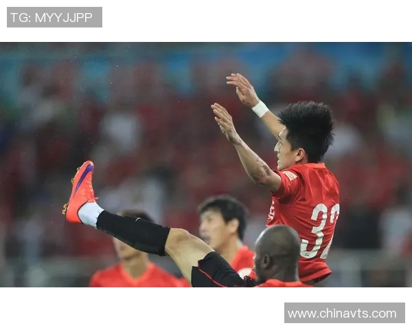 国安与上港激战正酣当前比分揭晓引发球迷热议 国安与上港激战正酣当前比分揭晓引发球迷热议